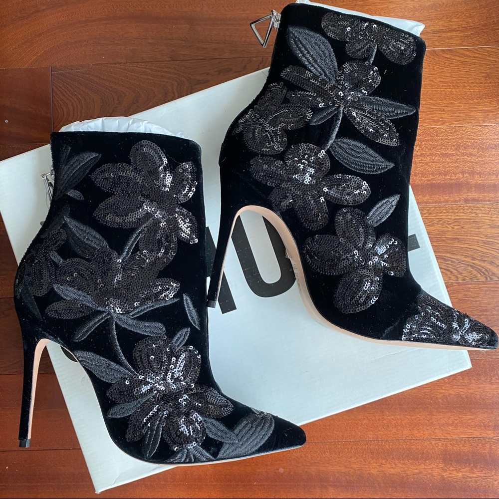 NIB Schutz Velvet Sequin Boots